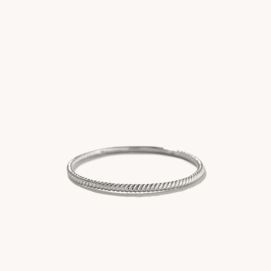 Rings | Mejuri Twist Ring