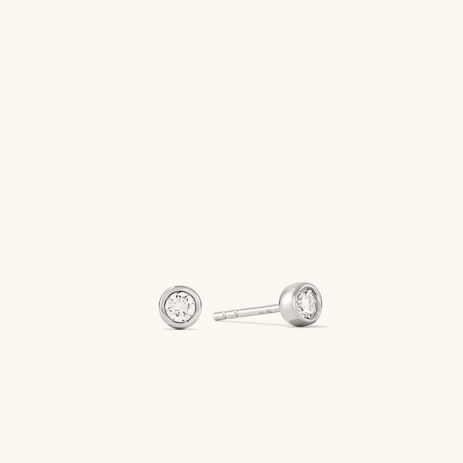 Earrings | Mejuri Round Diamond Studs